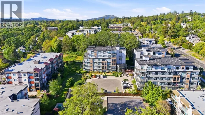 503 1016 Inverness Rd, Saanich