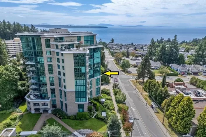 503 14824 NORTH BLUFF ROAD, White Rock