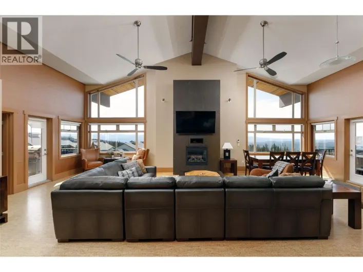 5030 Snowbird Way Unit# 405, Big White