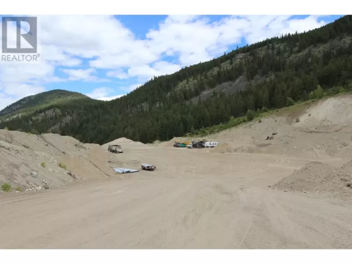 Residential Commercial Mix for sale: 5031 WILLOW Road, Kamloops