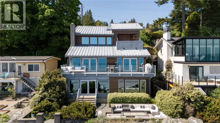 5039 Cordova Bay Rd, Saanich