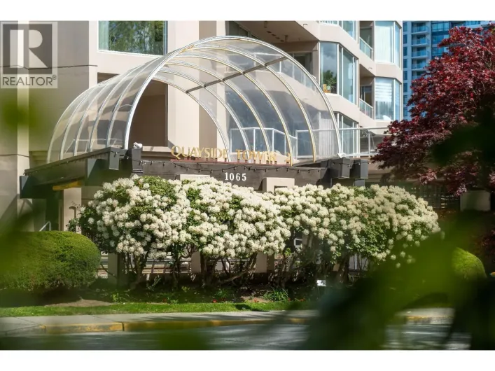 504 1065 QUAYSIDE DRIVE, New Westminster