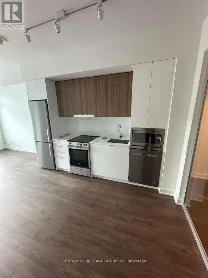 504 - 30 UPPER MALL WAY, Vaughan