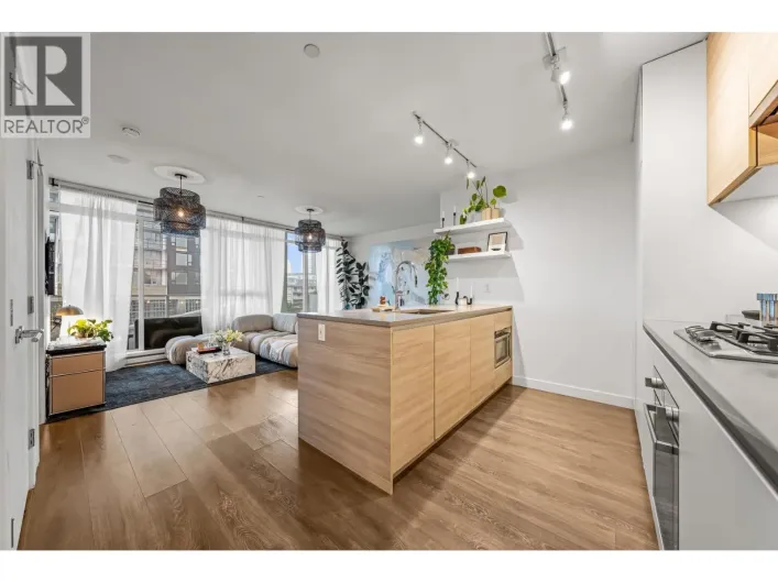 504 652 WHITING WAY, Coquitlam