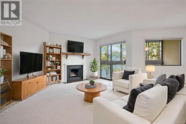 504 69 Gorge Rd W, Saanich