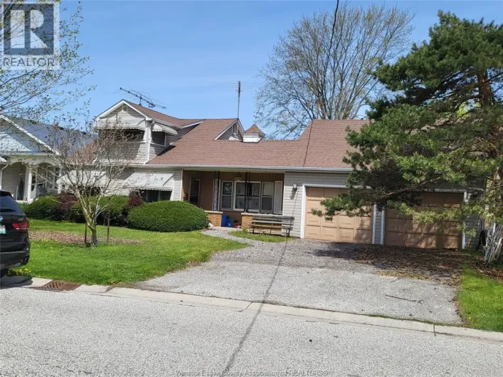 504 LAKE DRIVE, Kingsville