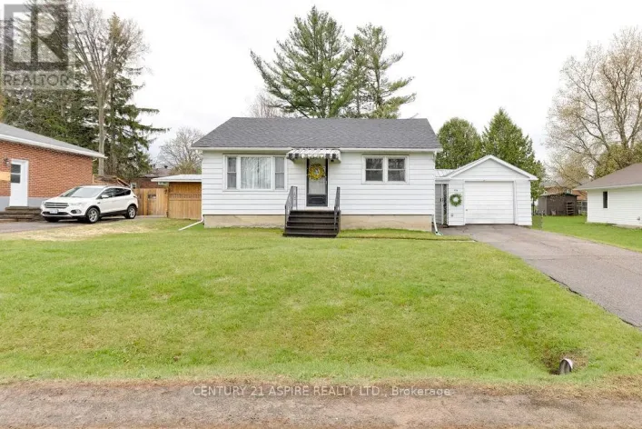 504 WILBERT STREET, Pembroke