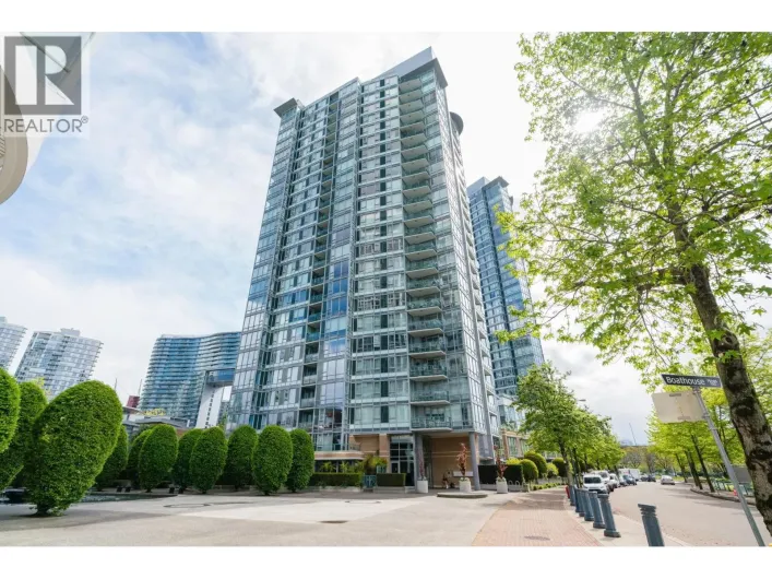 505 1067 MARINASIDE CRESCENT, Vancouver