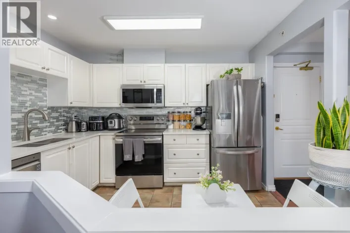 505 215 TWELFTH STREET, New Westminster