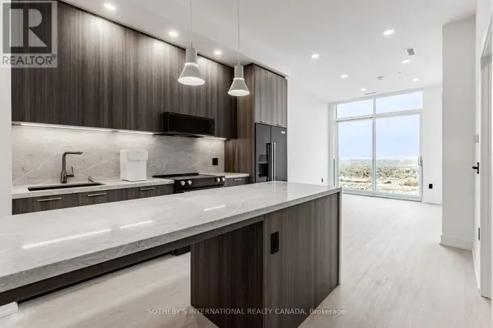 Apartment for rent: 505 - 31 YORK GARDEN WAY, Toronto