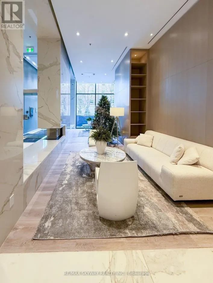 505 - 370 MARTHA STREET, Burlington