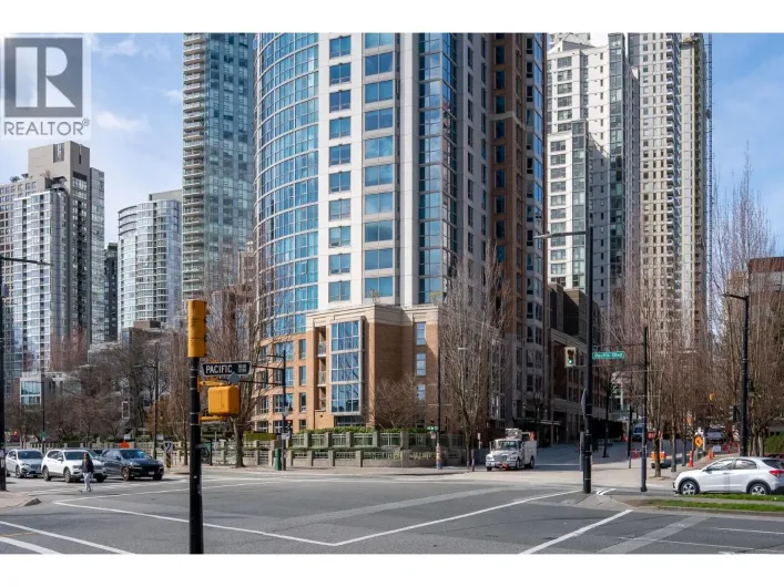 505 388 DRAKE STREET, Vancouver