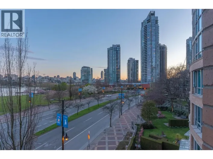 505 388 DRAKE STREET, Vancouver