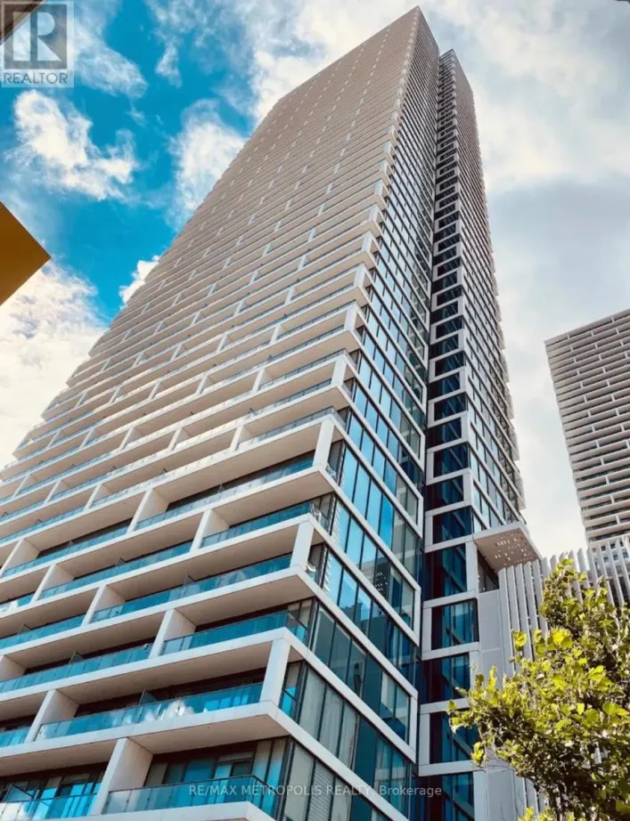505 - 5 BUTTERMILL AVENUE, Vaughan