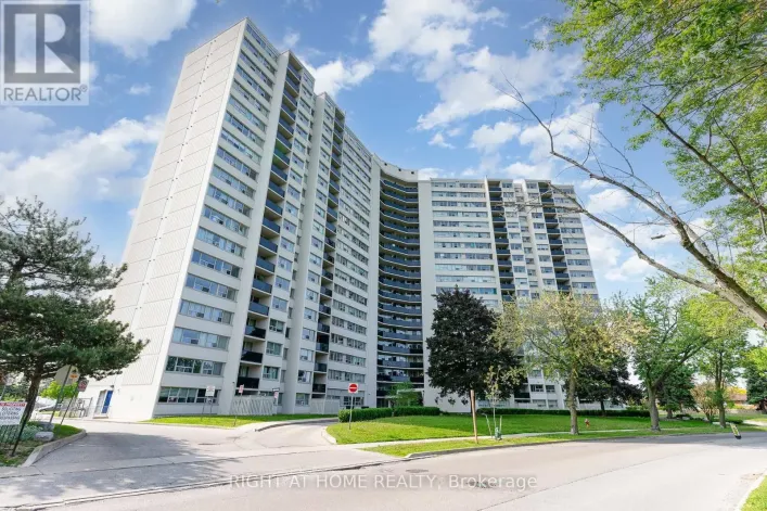 505 - 530 LOLITA GARDENS, Mississauga