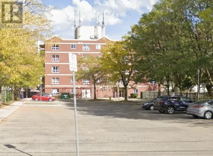 505 - 626 FIRST STREET, London East