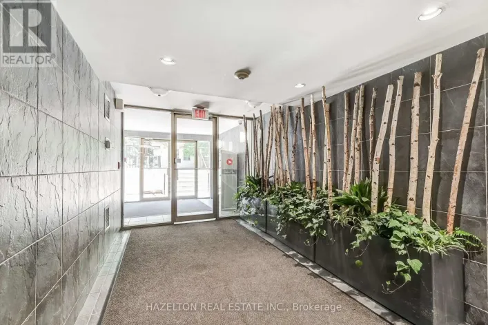 505 - 806 LANSDOWNE AVENUE, Toronto