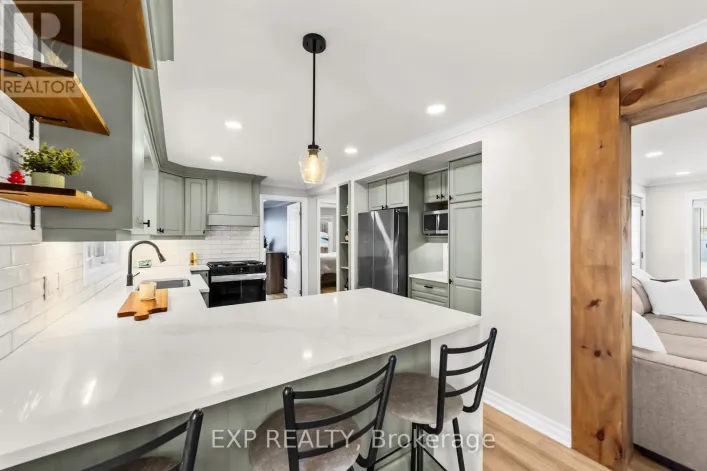 5051 WELLINGTON ROAD S, London South