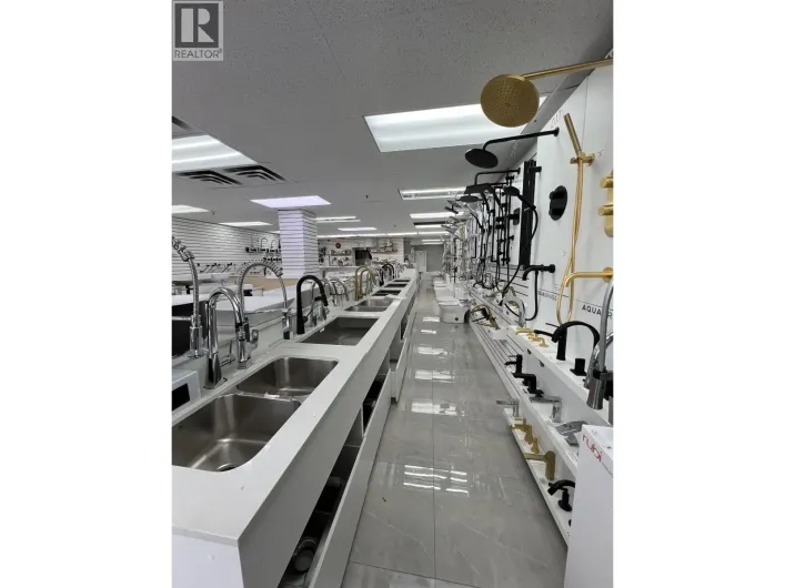 5057 VICTORIA DRIVE, Vancouver