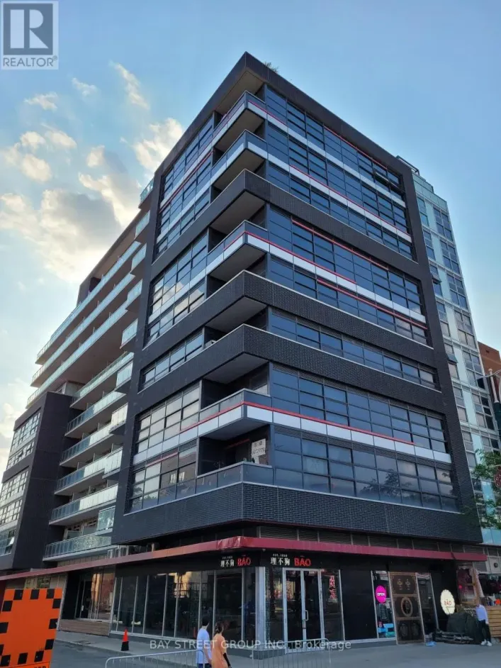 506 - 10 WILLISON SQUARE, Toronto