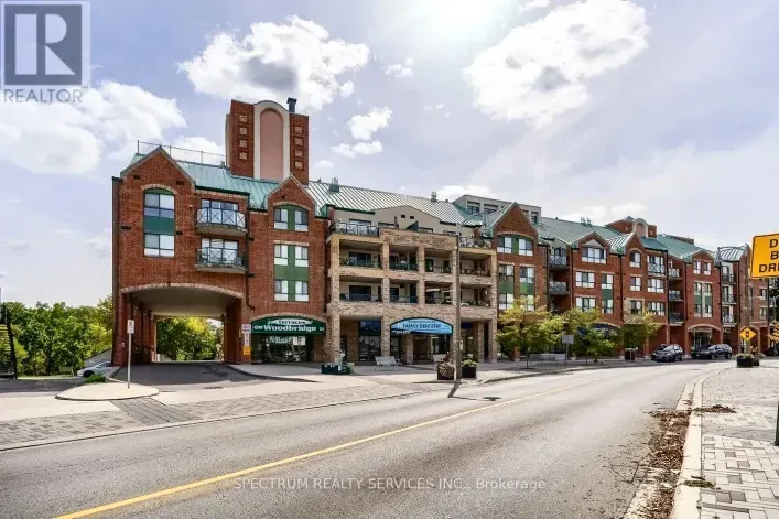 Apartment for sale: 506 - 121 WOODBRIDGE AVENUE, Vaughan