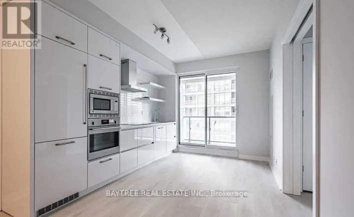 506 - 2221 YONGE STREET, Toronto