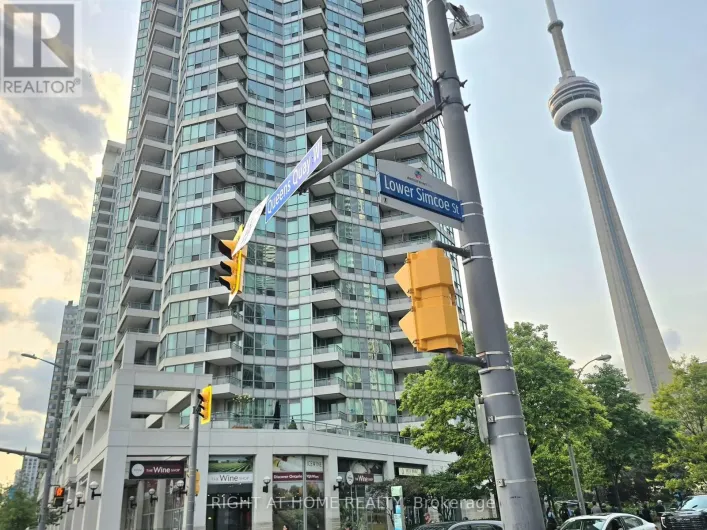 506 - 228 QUEENS QUAY W, Toronto