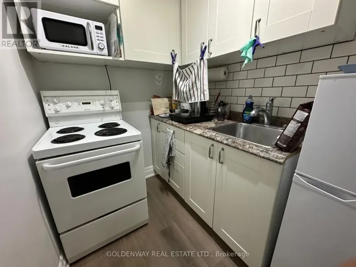 506 - 78 WARREN ROAD, Toronto