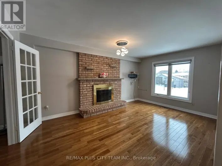 506 DICENZO DRIVE, Hamilton