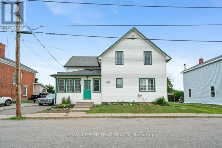 506 VICTORIA STREET, North Dundas