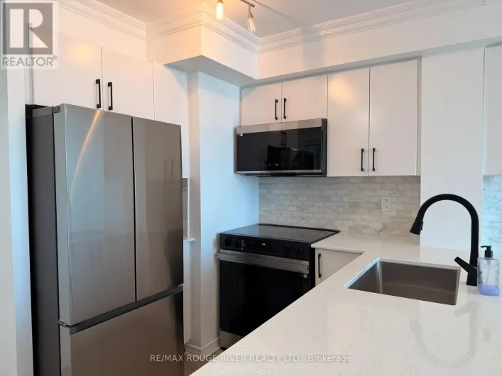 507 - 340 WATSON STREET W, Whitby