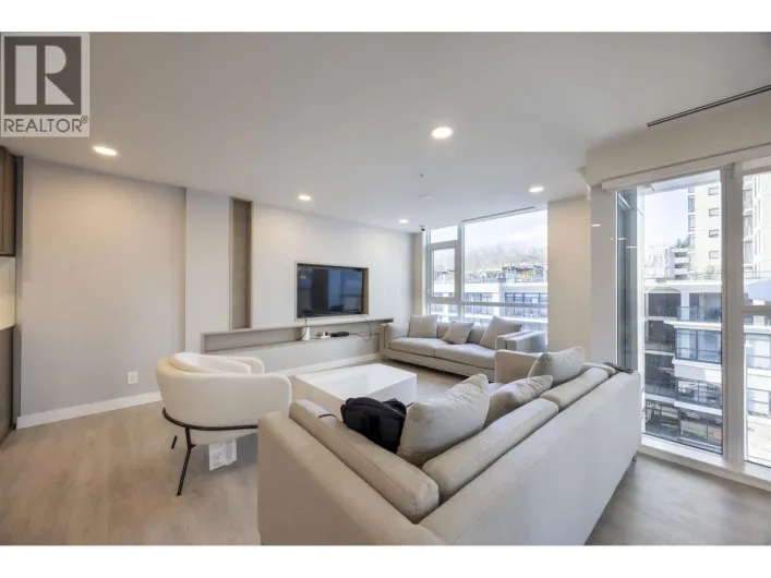 508 618 CARNARVON STREET, New Westminster