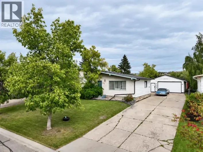 508 7 Avenue, Beaverlodge