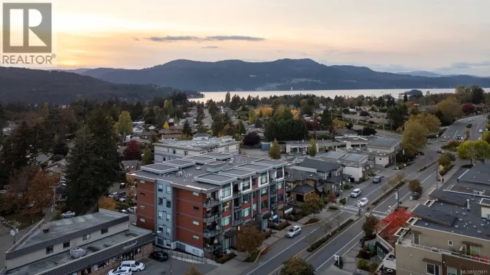 508 7162 West Saanich Rd, Central Saanich