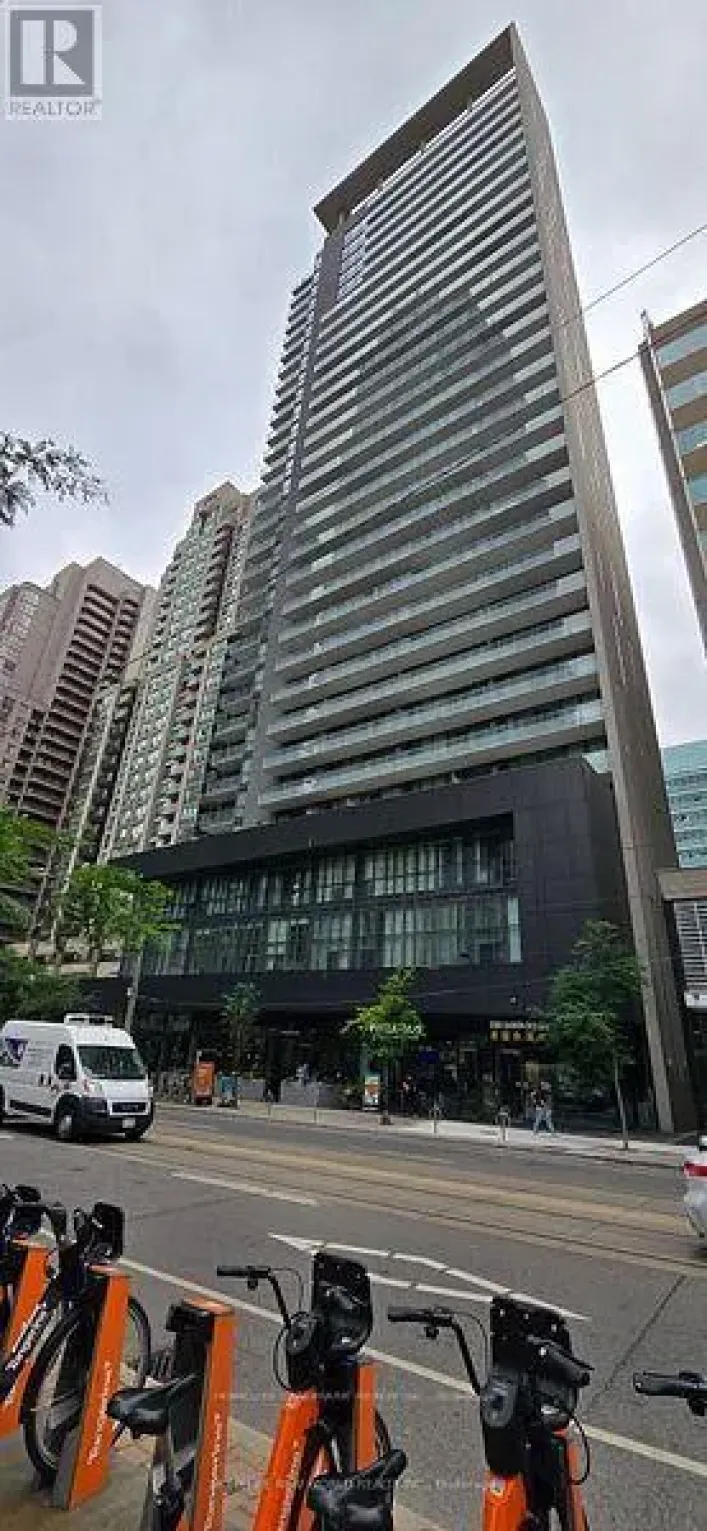 508 - 770 BAY STREET, Toronto
