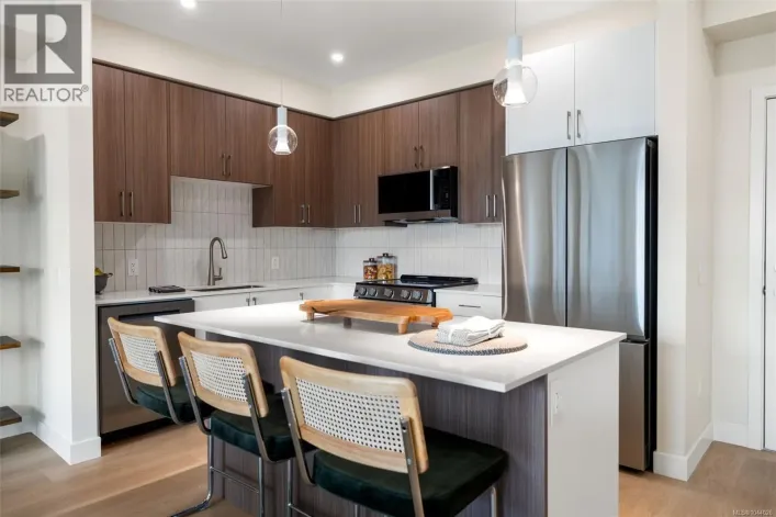 508 777 Station Ave, Langford