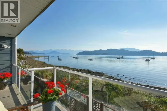 508 MARINE DRIVE, Gibsons