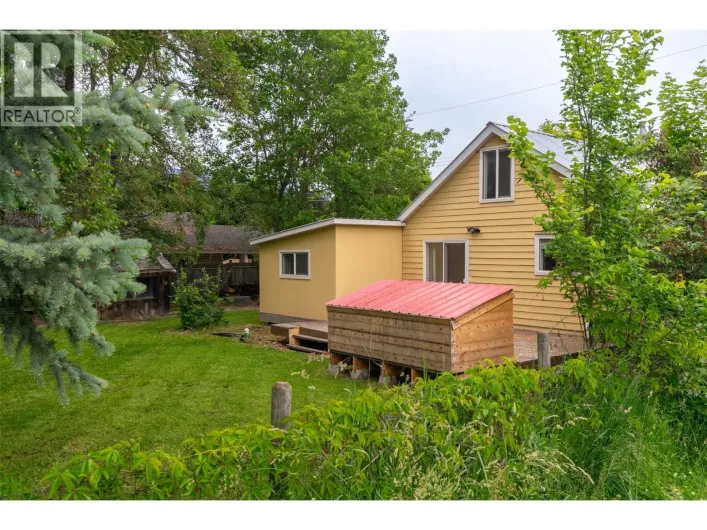 5081 70 Avenue NE, Salmon Arm