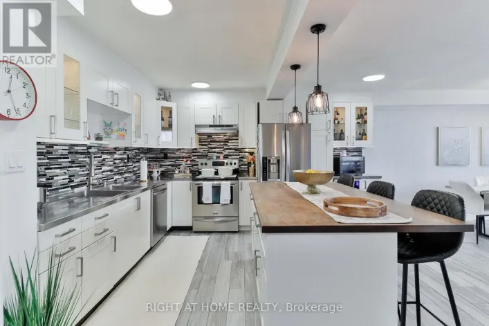509 - 15 LONDON GREEN COURT, Toronto