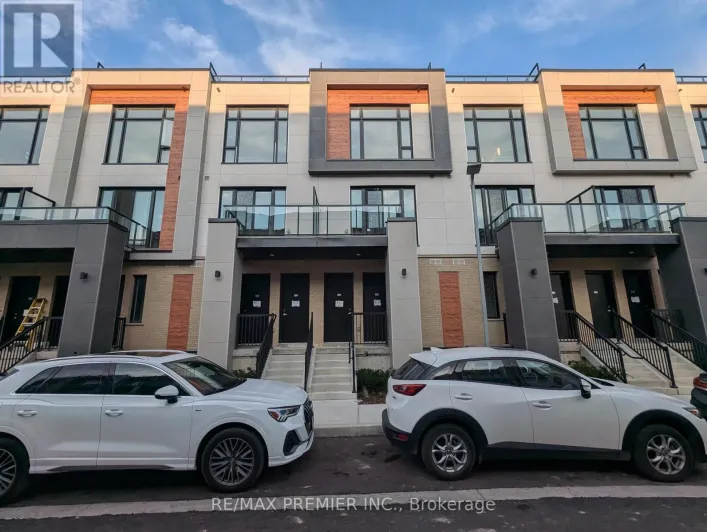 509 - 9 STECKLEY HOUSE LANE, Richmond Hill