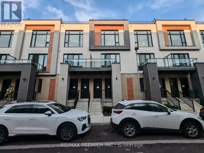 509 - 9 STECKLEY HOUSE LANE, Richmond Hill
