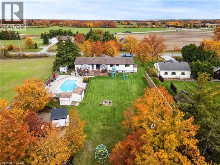 5090 BLACKHEATH Road, Hamilton