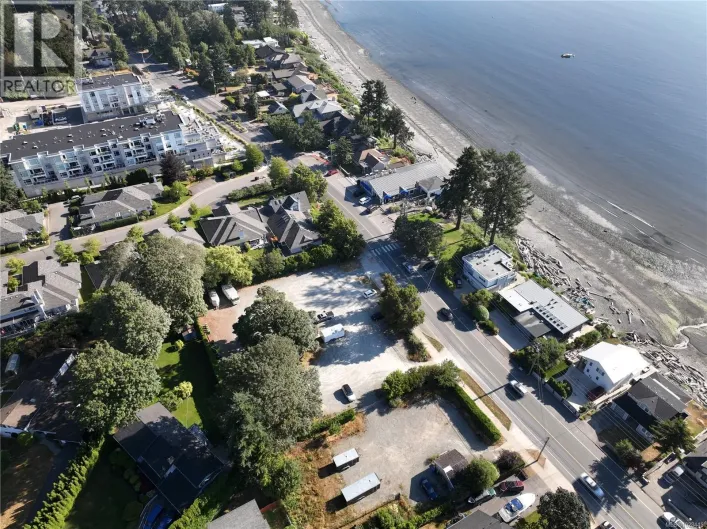 5090 Cordova Bay Rd, Saanich