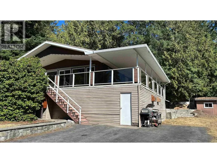 5092 JOHNSTONE ROAD, Madeira Park