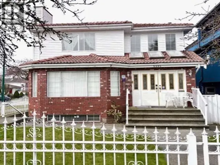 5095 NANAIMO STREET, Vancouver