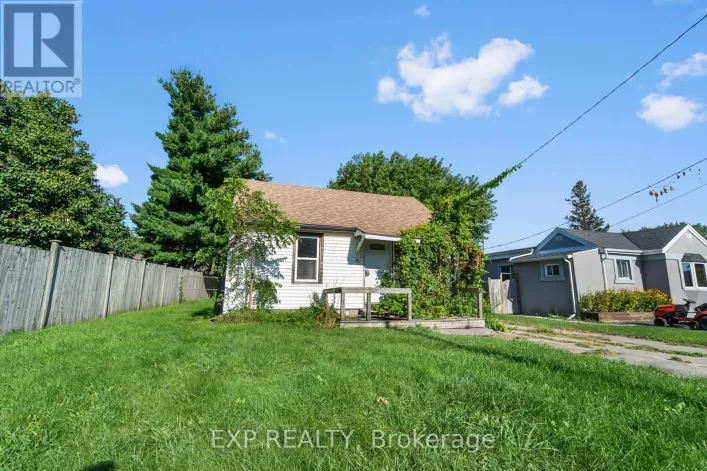 5098 DRUMMOND ROAD, Niagara Falls