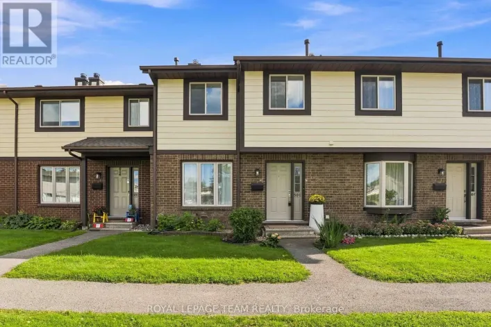 50E MEDHURST DRIVE, Ottawa
