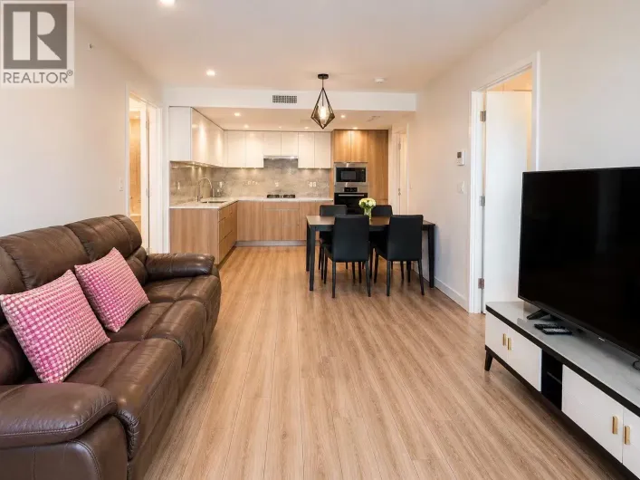 50X 6633 BUSWELL STREET, Richmond