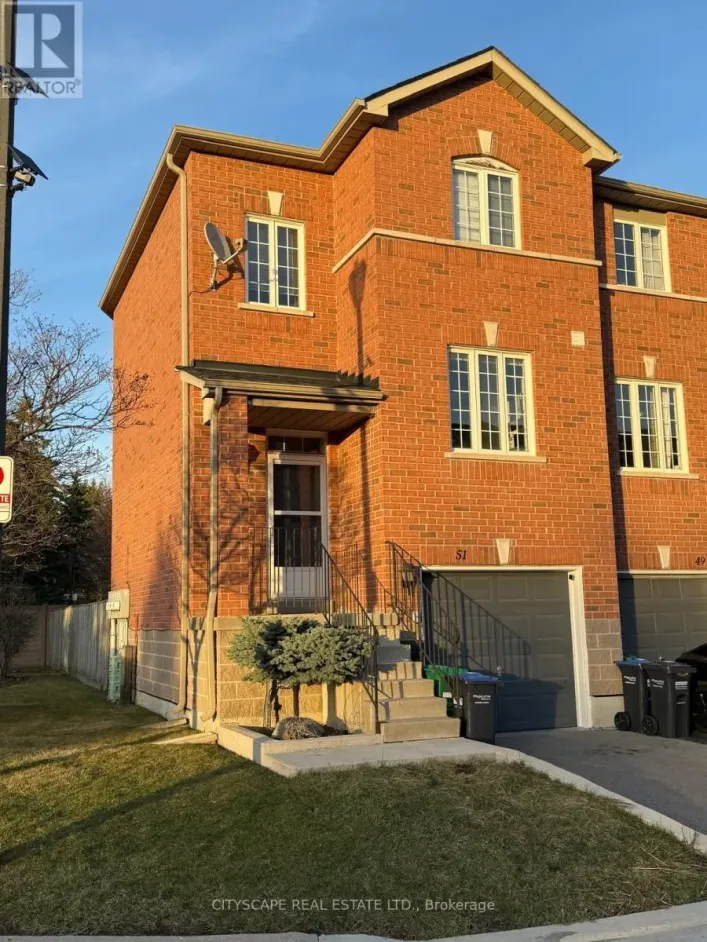 51 - 120 RAILROAD STREET, Brampton