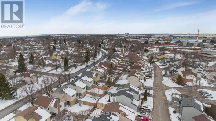 51 - 19 MEDLEY LANE, Ajax